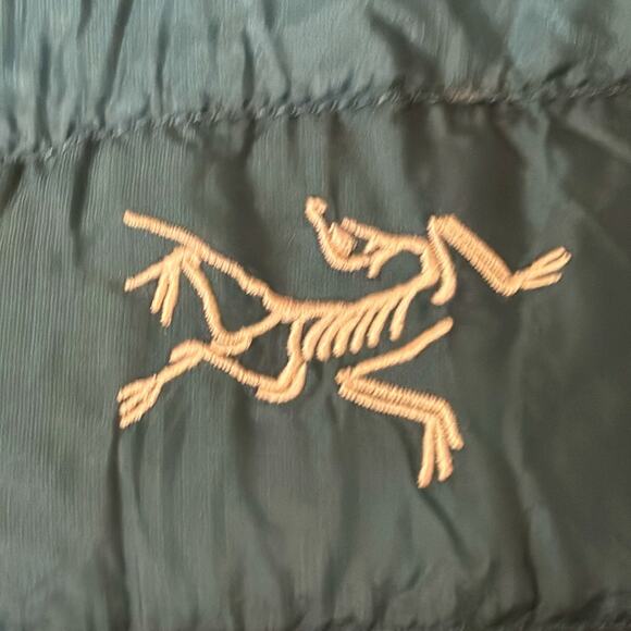 Arc'teryx Men’s Cerium Down Puffer Jacket in Size XSmall - Picture 9 of 13